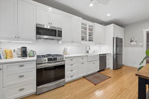 $475,000 | 5522 South Everett Avenue, Unit 1, Chicago, IL 60637