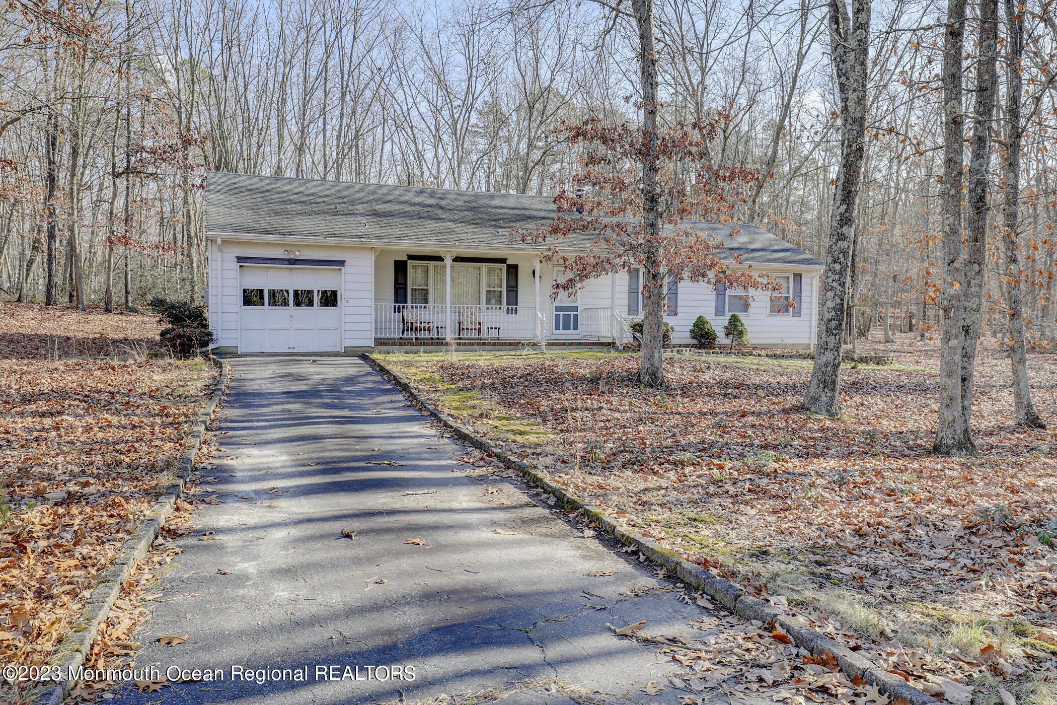 553 Declaration Lane Jackson, NJ 08527 - Photo 2 of 28 3 - Front of Home