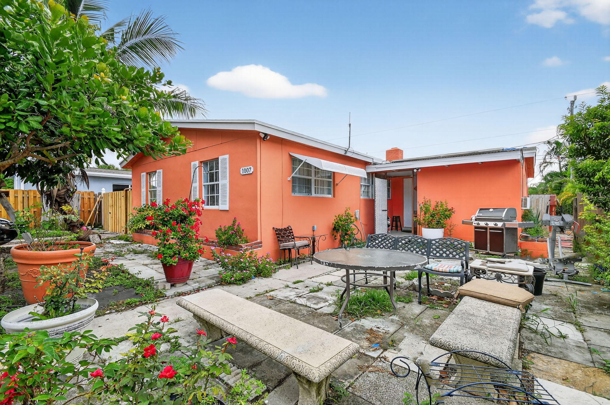 1007 Almeria Road West Palm Beach, FL 33405 - Photo 2 of 48 6-web-or-mls-033_DSC_3481