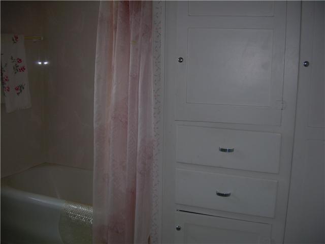 363 Brevoort Road Columbus, OH 43214 - Photo 11 of 14 Gallery Image 11