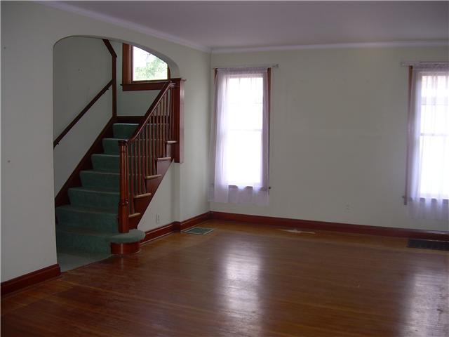 363 Brevoort Road Columbus, OH 43214 - Photo 5 of 14 Gallery Image 5