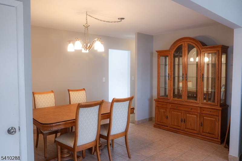 118 Hobart Avenue Rutherford, NJ 07070 - Photo 13 of 14