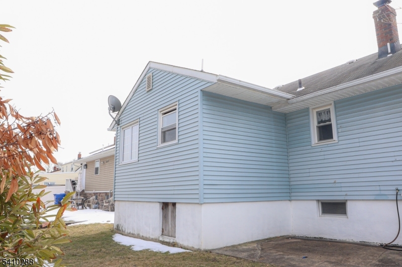 118 Hobart Avenue Rutherford, NJ 07070 - Photo 6 of 14