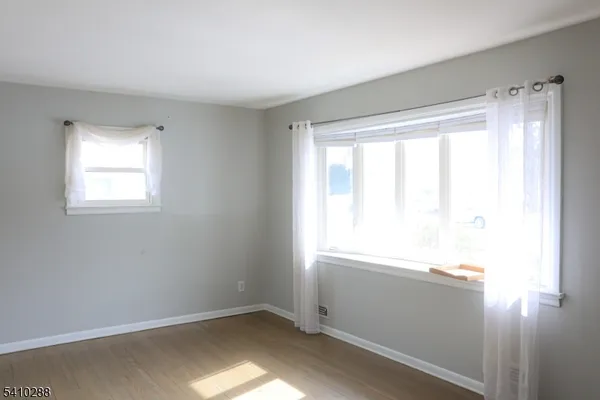 $3,500 | 118 Hobart Avenue, Rutherford, NJ 07070