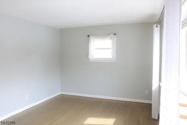 $3,500 | 118 Hobart Avenue, Rutherford, NJ 07070