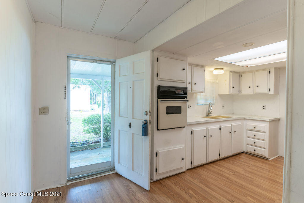 33 Paul Rene Drive Melbourne, FL 32904 - Photo 2 of 23 NZ7_6119