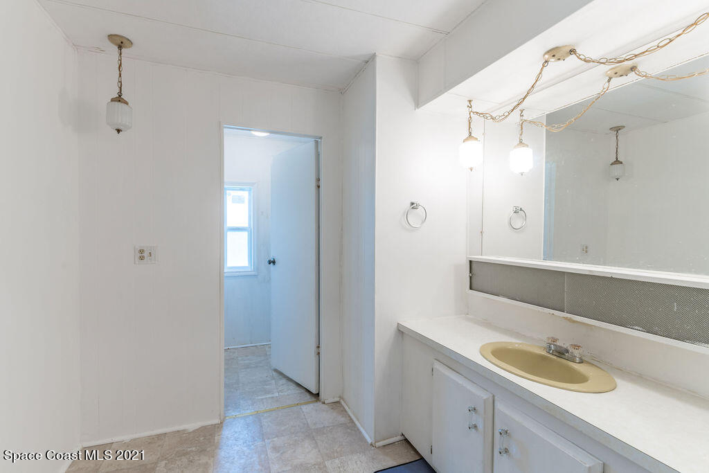 33 Paul Rene Drive Melbourne, FL 32904 - Photo 4 of 23 NZ7_6131