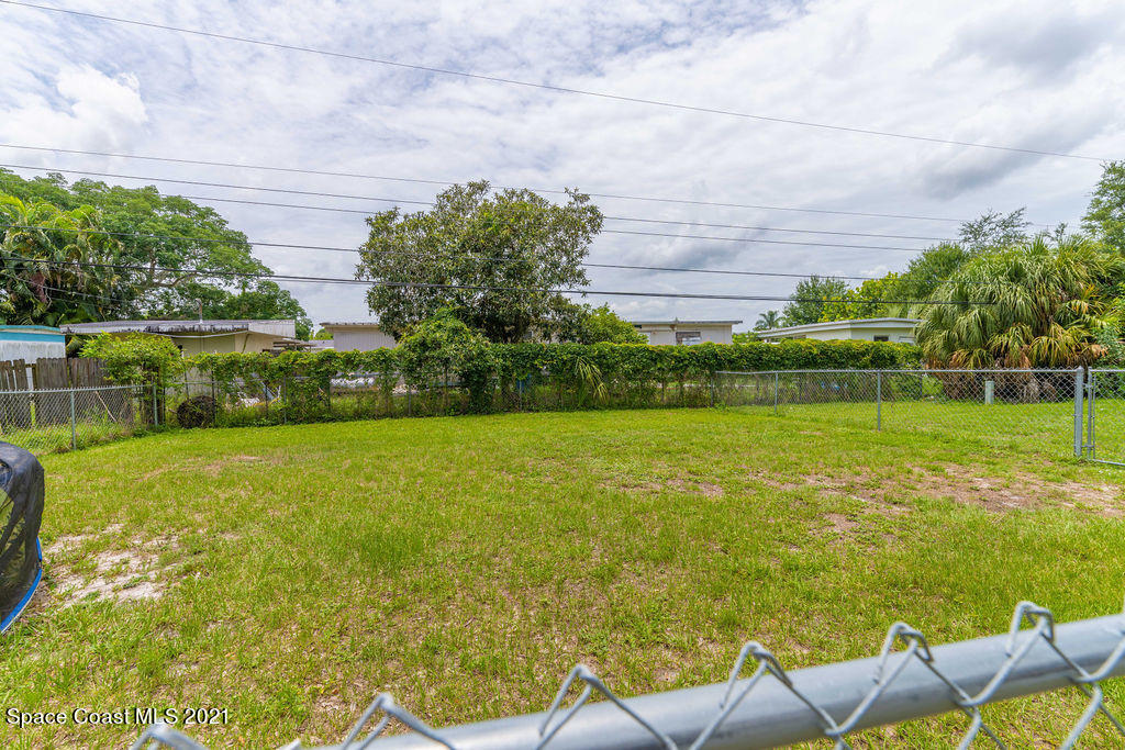 33 Paul Rene Drive Melbourne, FL 32904 - Photo 7 of 23 NZ7_6117
