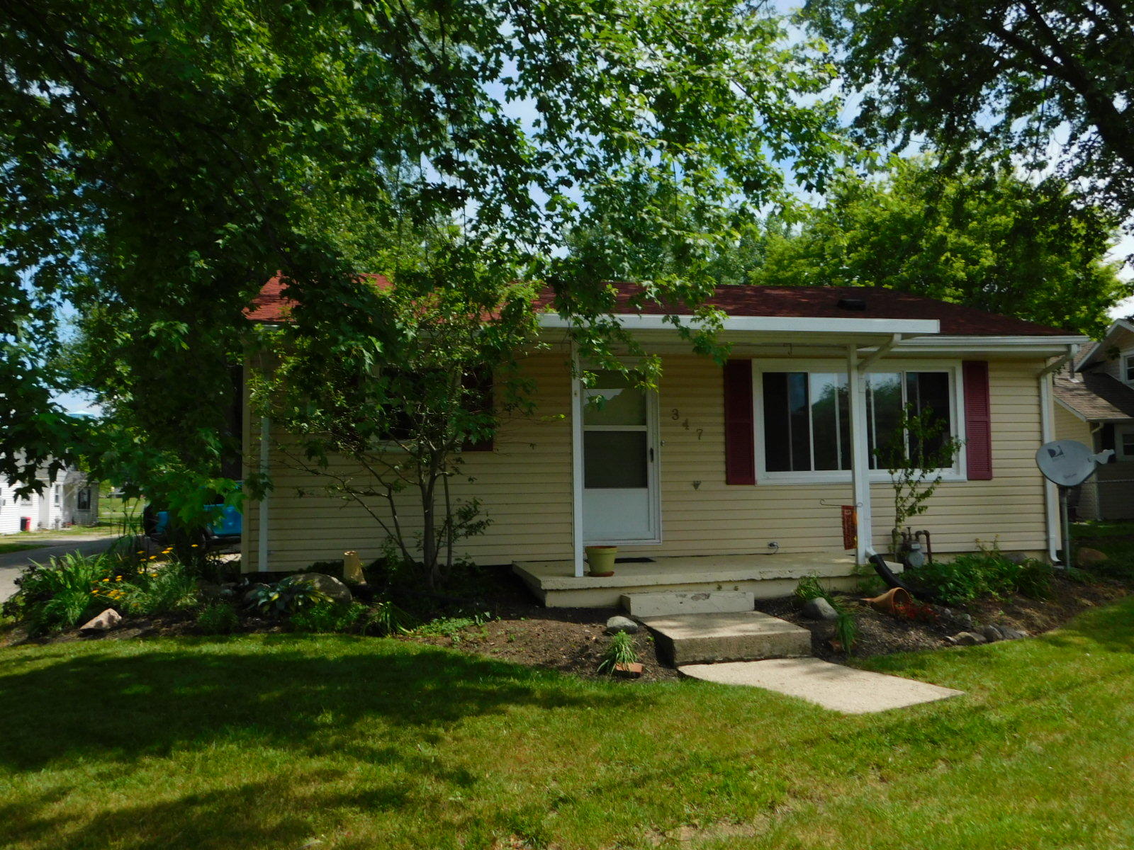 347 East Elliott Road Russells Point, OH 43348 - Photo 2 of 19