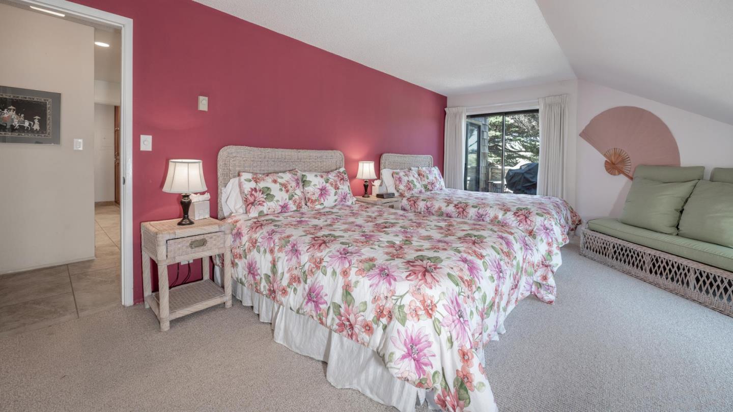 101 Shell Road, Unit 102 Watsonville, CA 95076 - Photo 17 of 20 a bedroom with a bed and a window