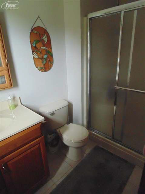 8387 Coldwater Road Flushing, MI 48433 - Photo 14 of 29 20372827-13.JPG