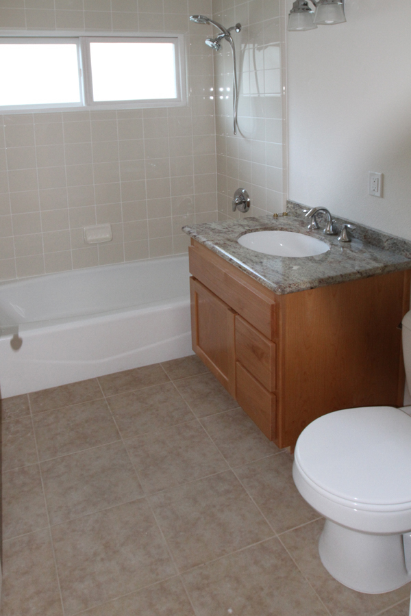 444 Las Alturas Road Santa Barbara, CA 93103 - Photo 14 of 14 Bath
