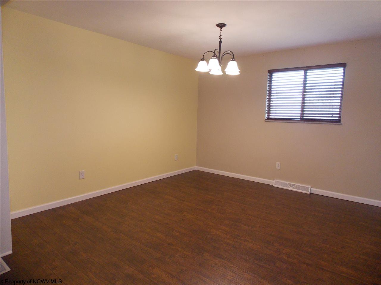 87 Saylor Road Morgantown, WV 26501 - Photo 4 of 20 Gallery Image 4
