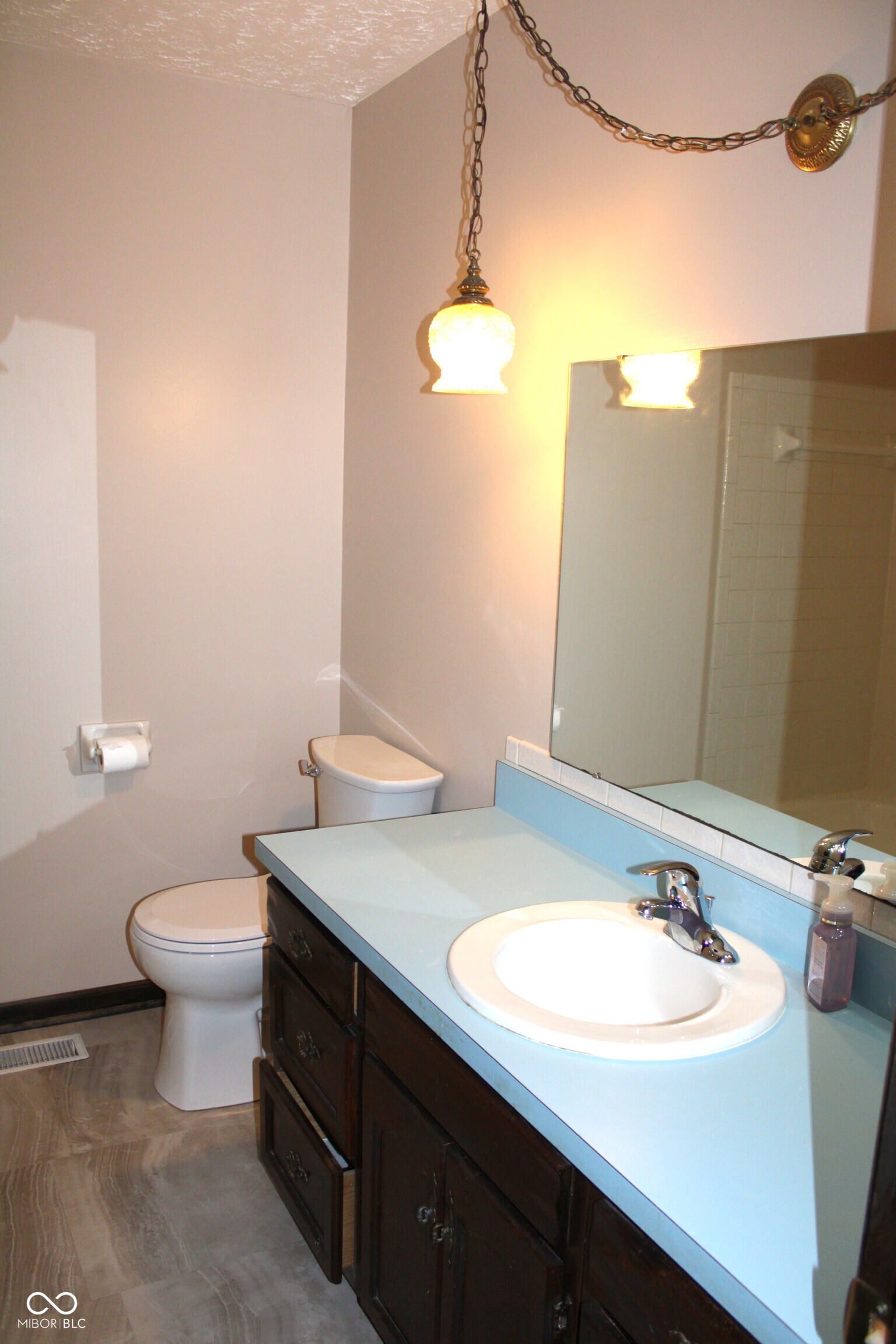 7931 Guion Road Indianapolis, IN 46268 - Photo 17 of 20 Gallery Image 17