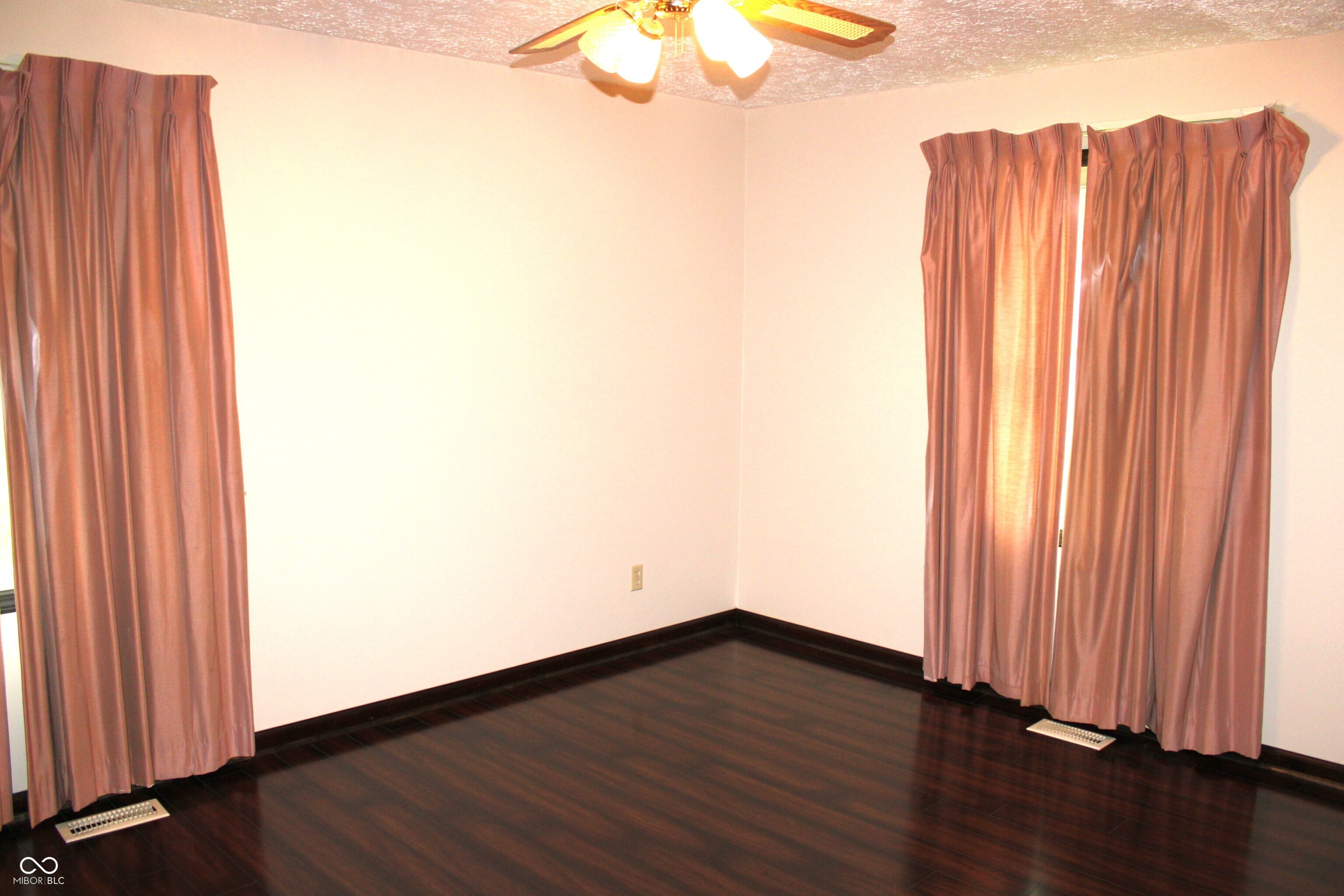7931 Guion Road Indianapolis, IN 46268 - Photo 8 of 20 Gallery Image 8