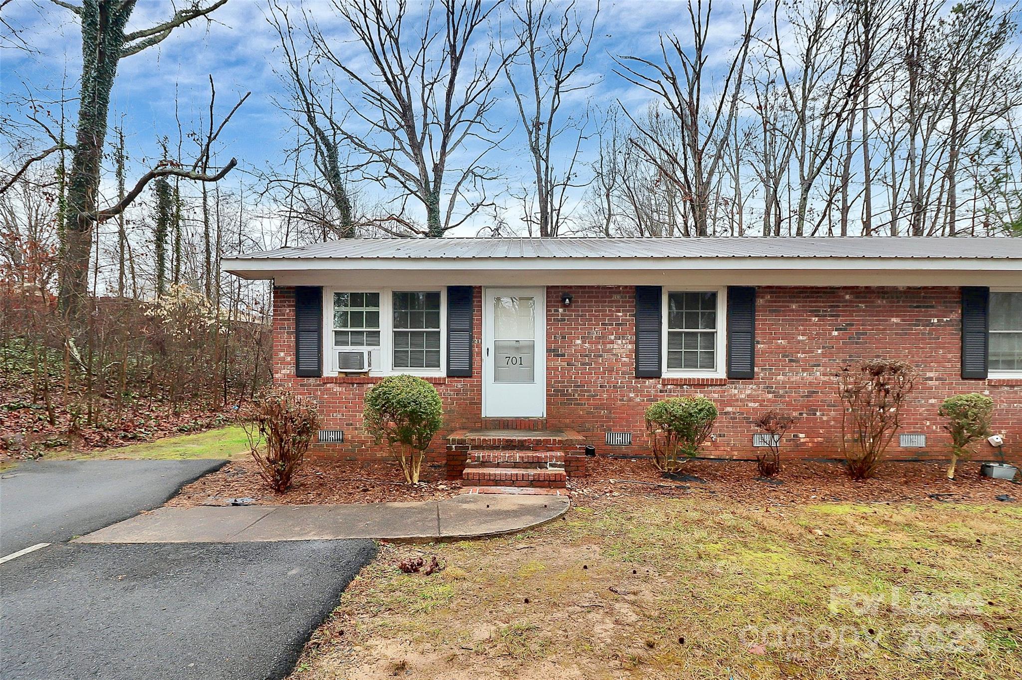 701 Lawson Street Cherryville, NC 28021 - Photo 2 of 30