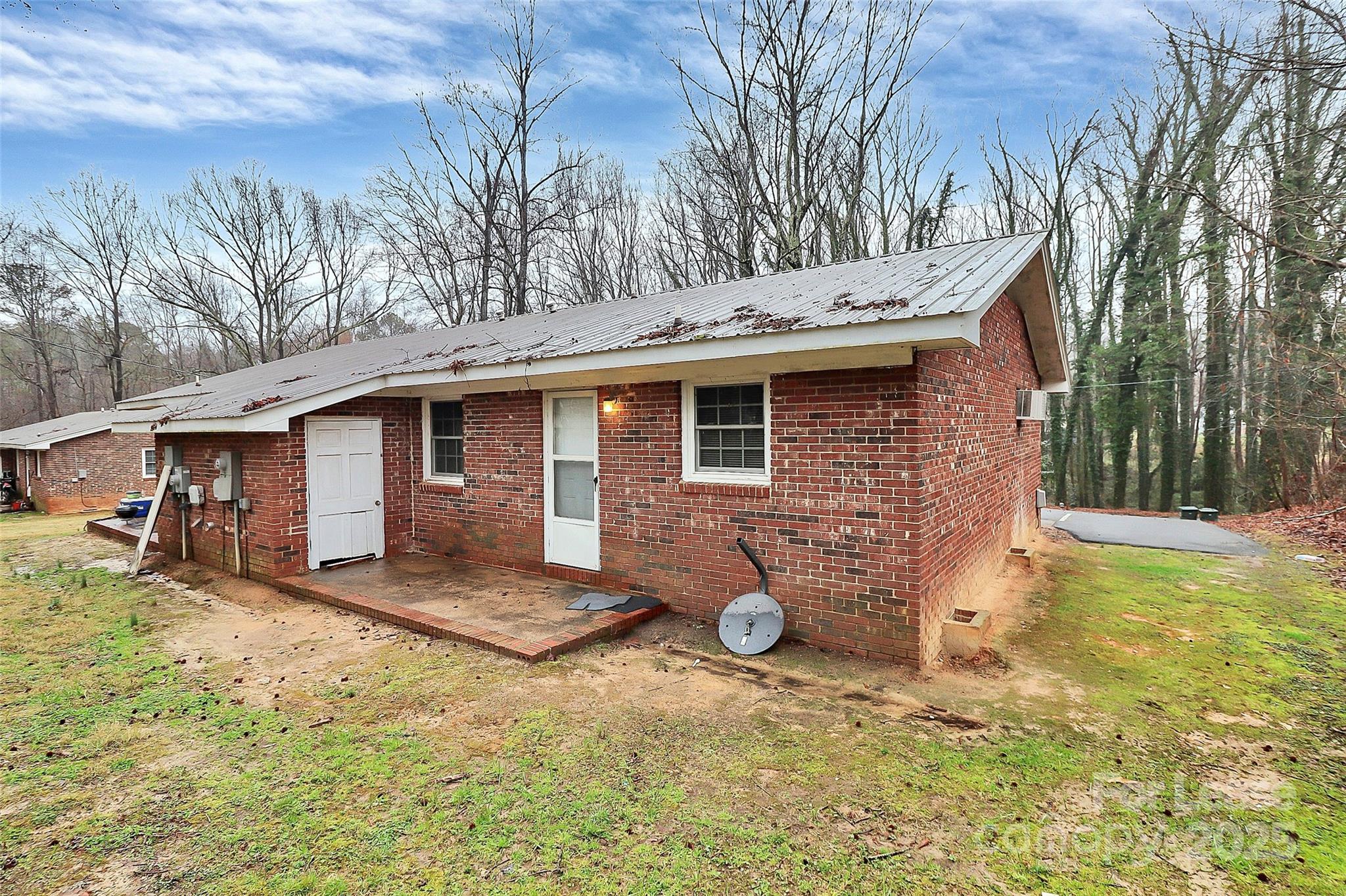 701 Lawson Street Cherryville, NC 28021 - Photo 28 of 30