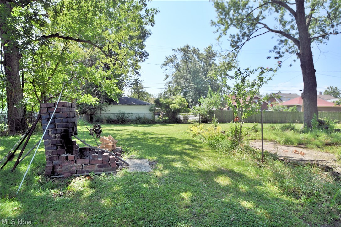 3903 Snow Road Cleveland, OH 44134 - Photo 23 of 26