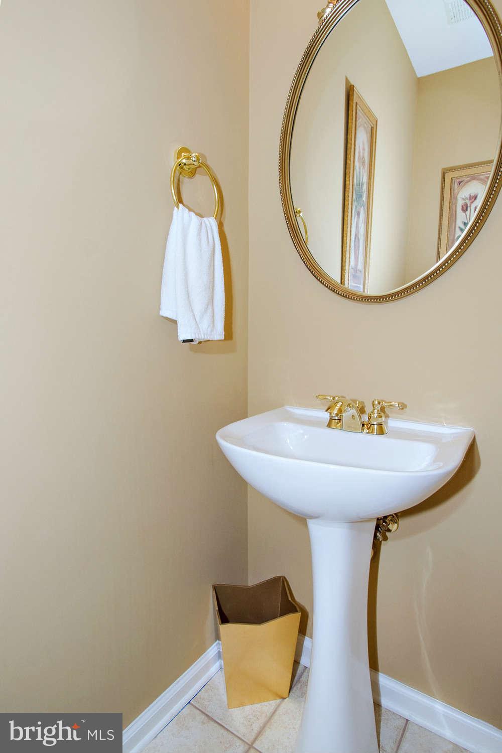 12920 Triadelphia Road Ellicott City, MD 21042 - Photo 14 of 27 Bath