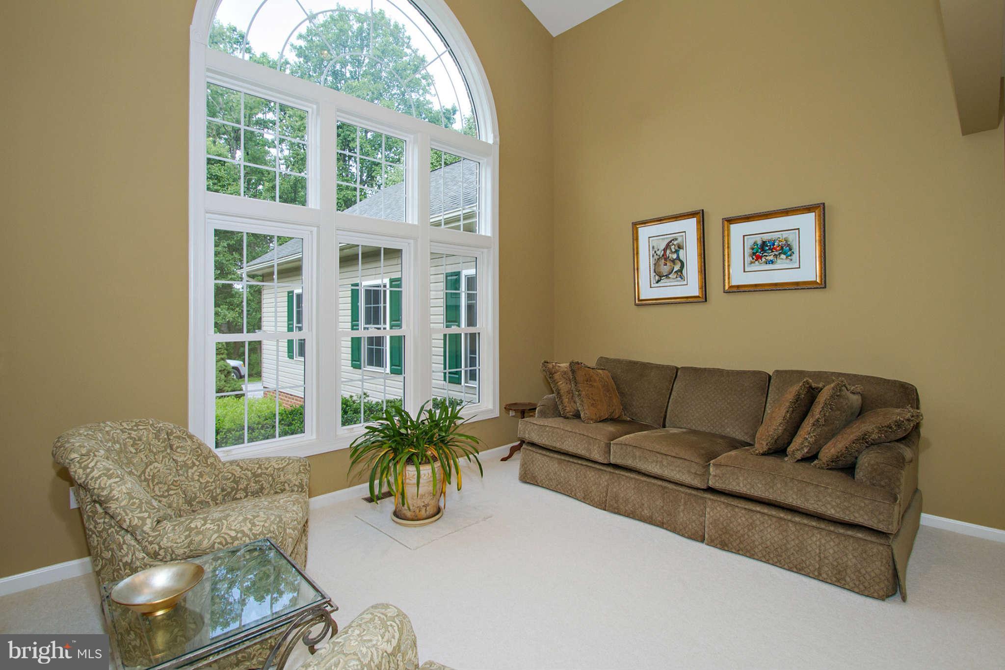 12920 Triadelphia Road Ellicott City, MD 21042 - Photo 3 of 27 Living Room