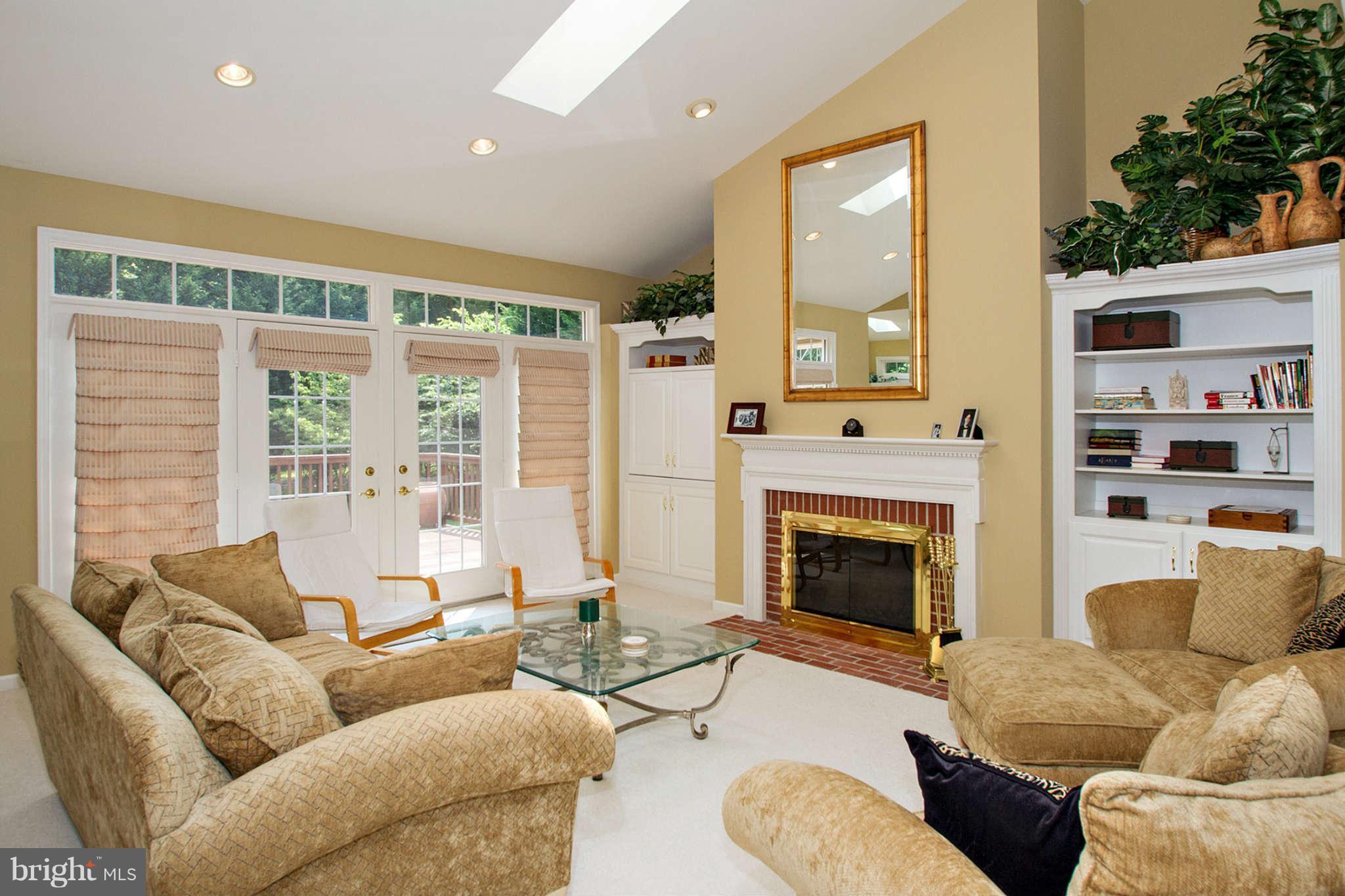 12920 Triadelphia Road Ellicott City, MD 21042 - Photo 5 of 27 Family Room