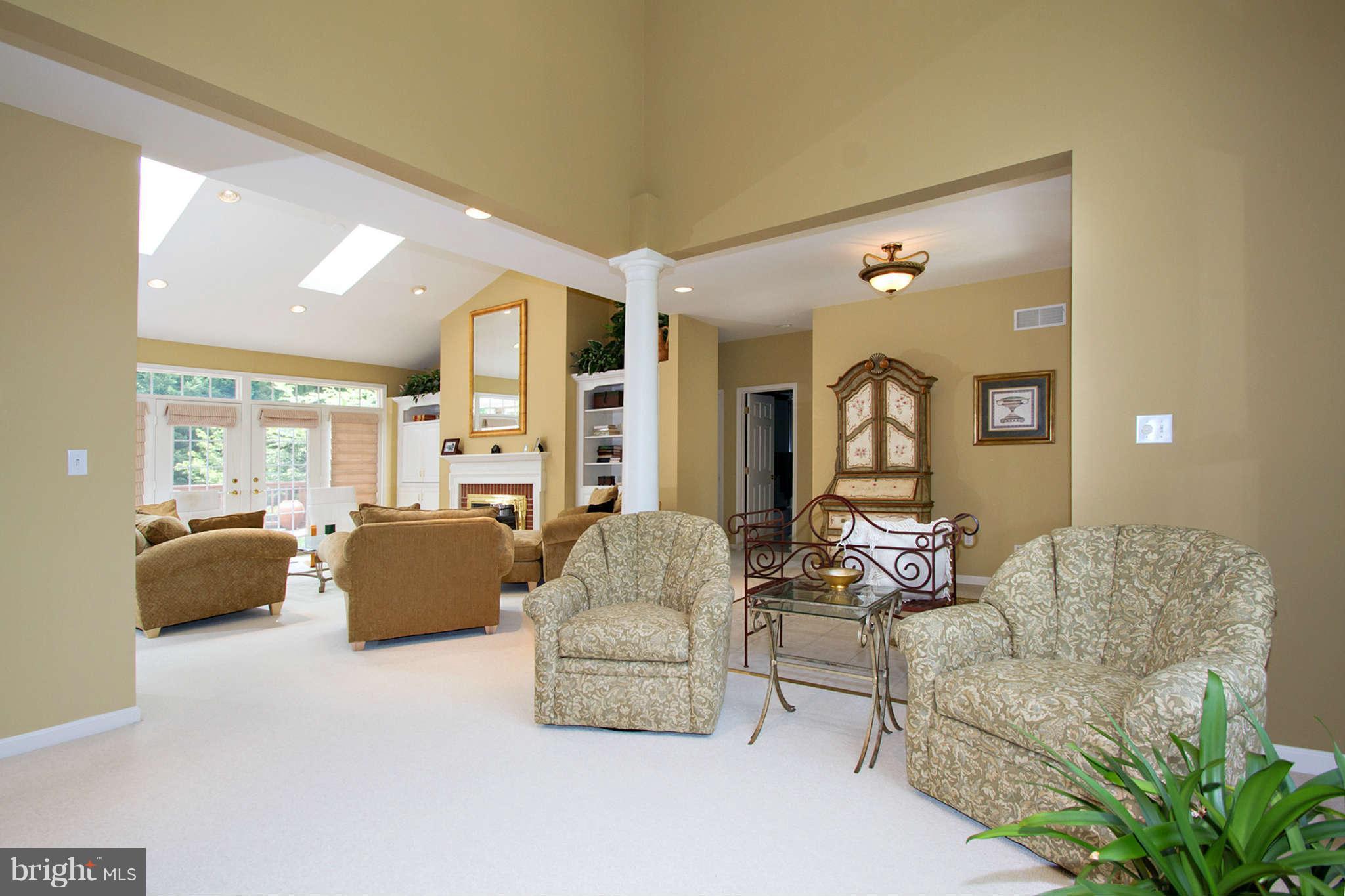 12920 Triadelphia Road Ellicott City, MD 21042 - Photo 8 of 27 Interior (General)