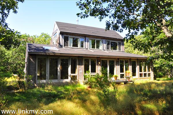 155 Litchfield Road Edgartown, MA 02539 - Photo 2 of 34 http://d1qzqeyxiitrap.cloudfront.net/photos/22427/600/08fa7ab5.jpg