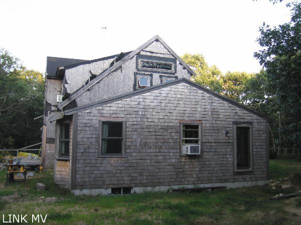 155 Litchfield Road Edgartown, MA 02539 - Photo 4 of 34 http://d1qzqeyxiitrap.cloudfront.net/photos/22427/600/7bae0f3f.jpg