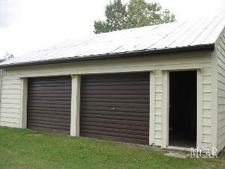12519 Darling Road Milan, MI 48160 - Photo 3 of 3 952544-2.JPG