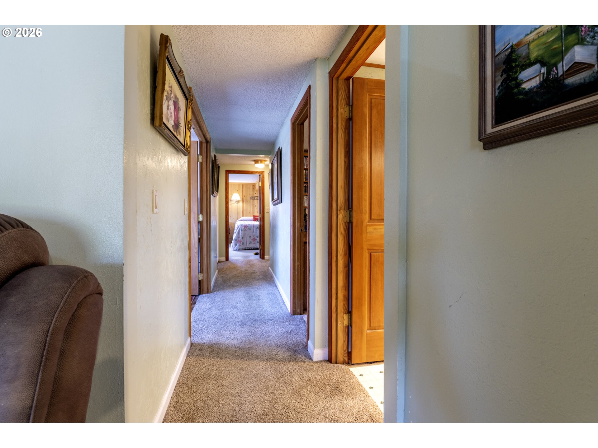 1903 17th Street Florence, OR 97439 - Photo 16 of 48 Hallway
