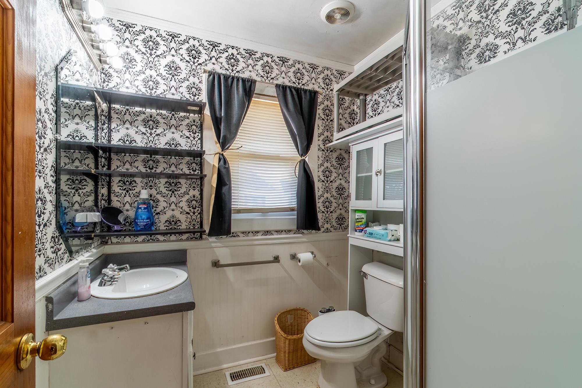 3480 Sand Point Road Fort Wayne, IN 46809 - Photo 11 of 36