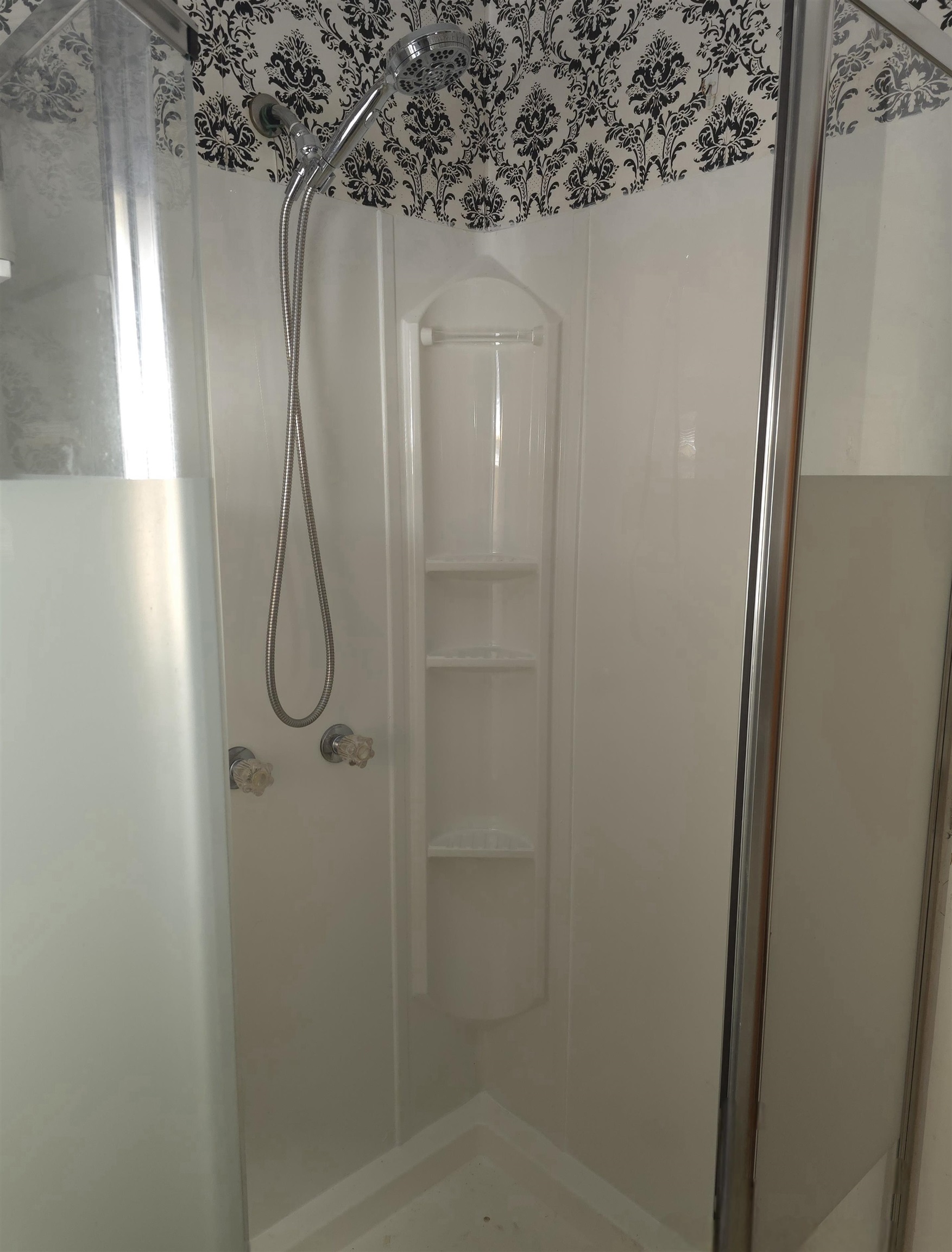 3480 Sand Point Road Fort Wayne, IN 46809 - Photo 12 of 36