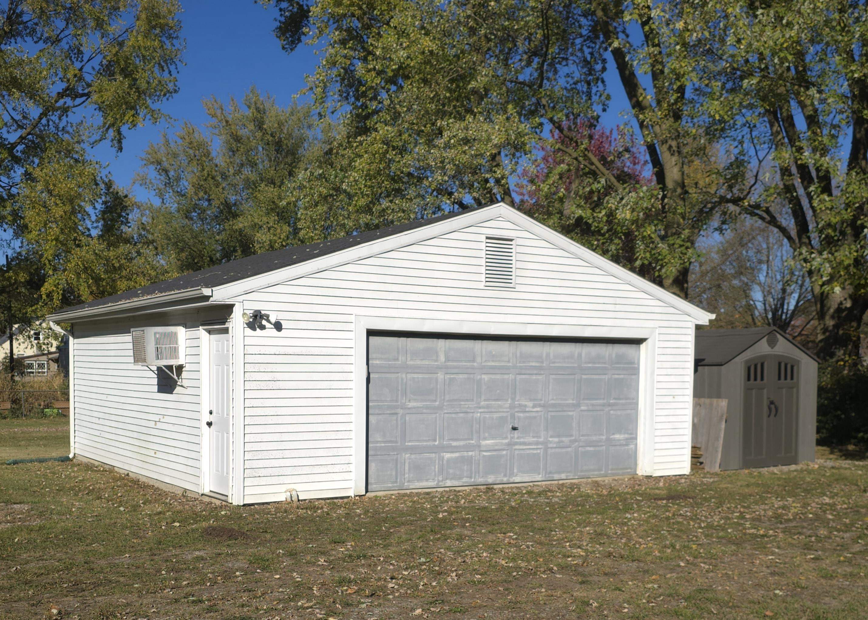 3480 Sand Point Road Fort Wayne, IN 46809 - Photo 33 of 36