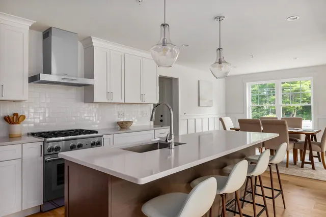 $1,050,000 | 665 Wallis Road, Unit 1, Rye, NH 03870