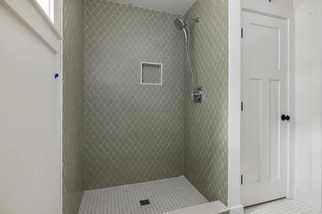 $1,050,000 | 665 Wallis Road, Unit 1, Rye, NH 03870