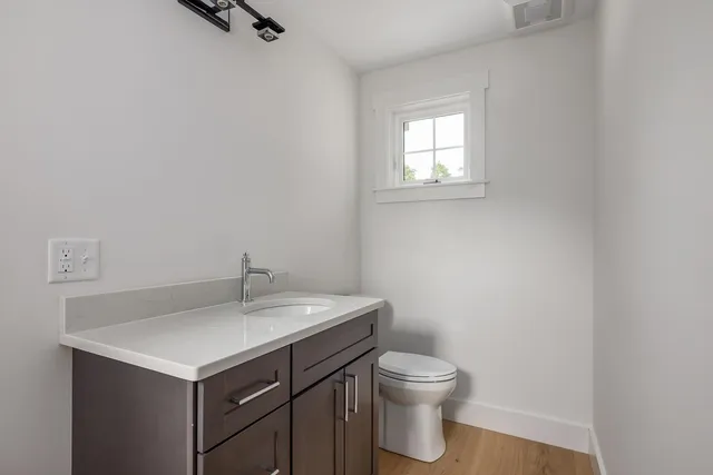 $1,050,000 | 665 Wallis Road, Unit 1, Rye, NH 03870