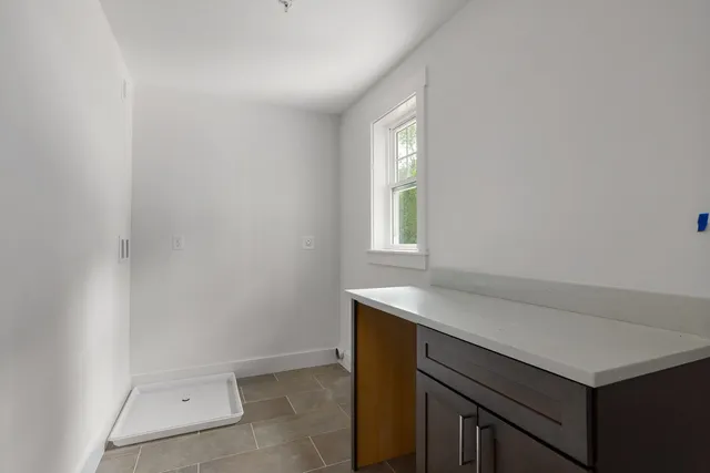 $1,050,000 | 665 Wallis Road, Unit 1, Rye, NH 03870