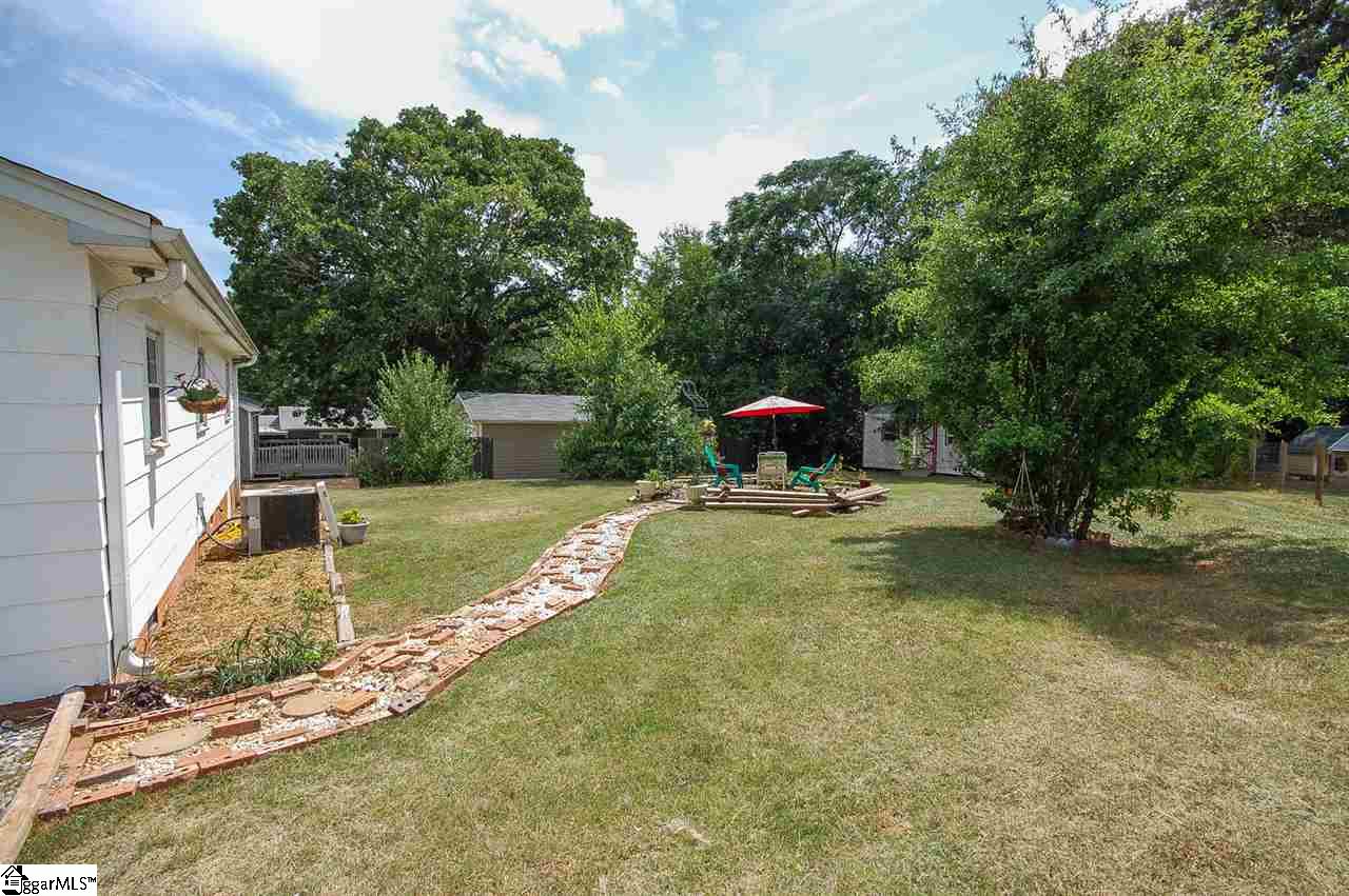 112 State Rd S-42-657 Duncan, SC 29334 - Photo 17 of 20