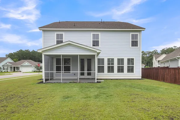 $575,000 | 687 Black Pine Road, Moncks Corner, SC 29461