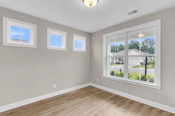 $575,000 | 687 Black Pine Road, Moncks Corner, SC 29461