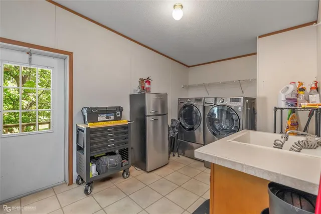 a view of a storage & utility room