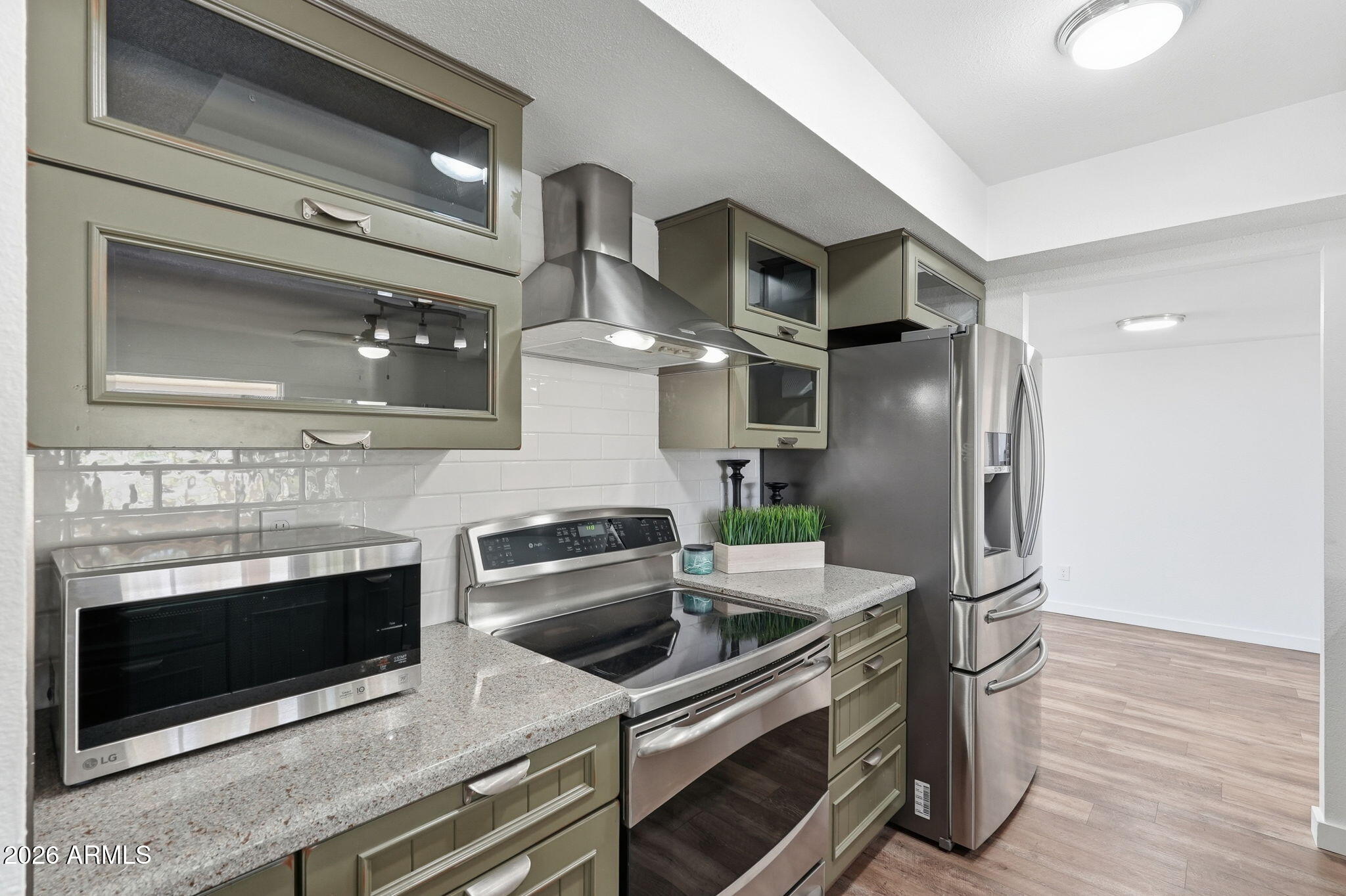 6852 South Terrace Road Tempe, AZ 85283 - Photo 16 of 77 017_ListerPros