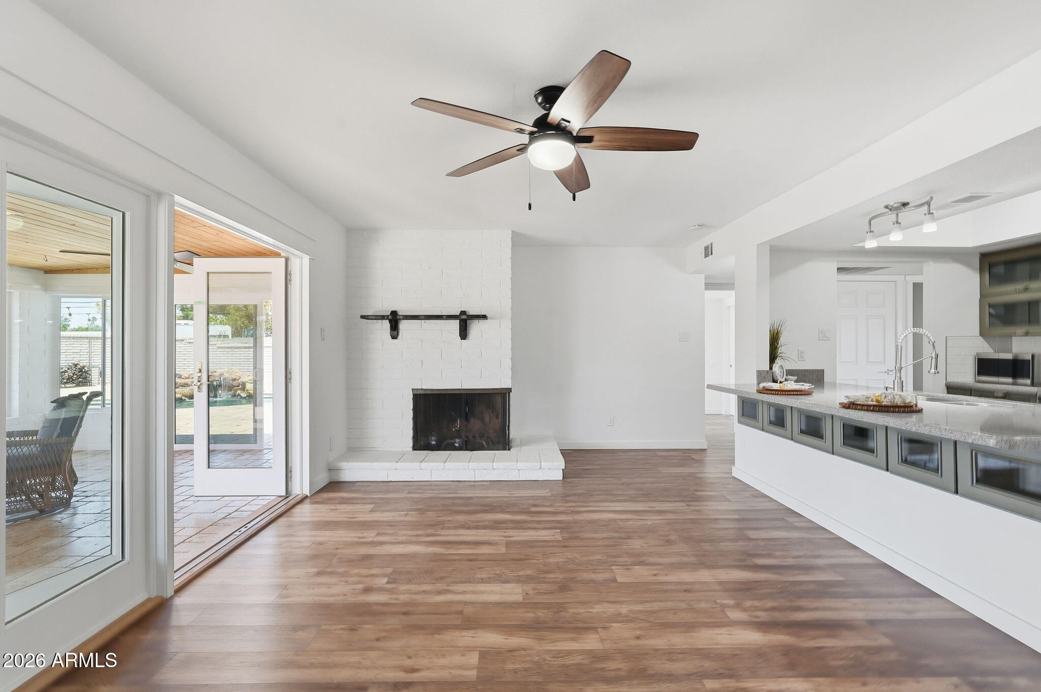 6852 South Terrace Road Tempe, AZ 85283 - Photo 21 of 77 013_ListerPros