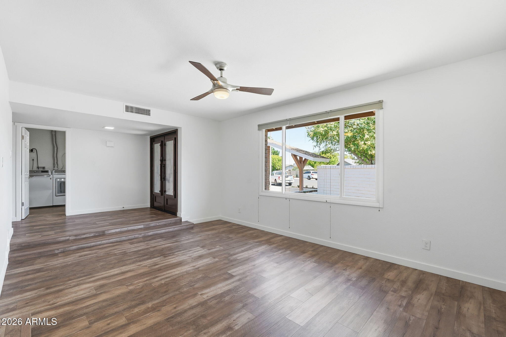 6852 South Terrace Road Tempe, AZ 85283 - Photo 8 of 77 008_ListerPros (2)