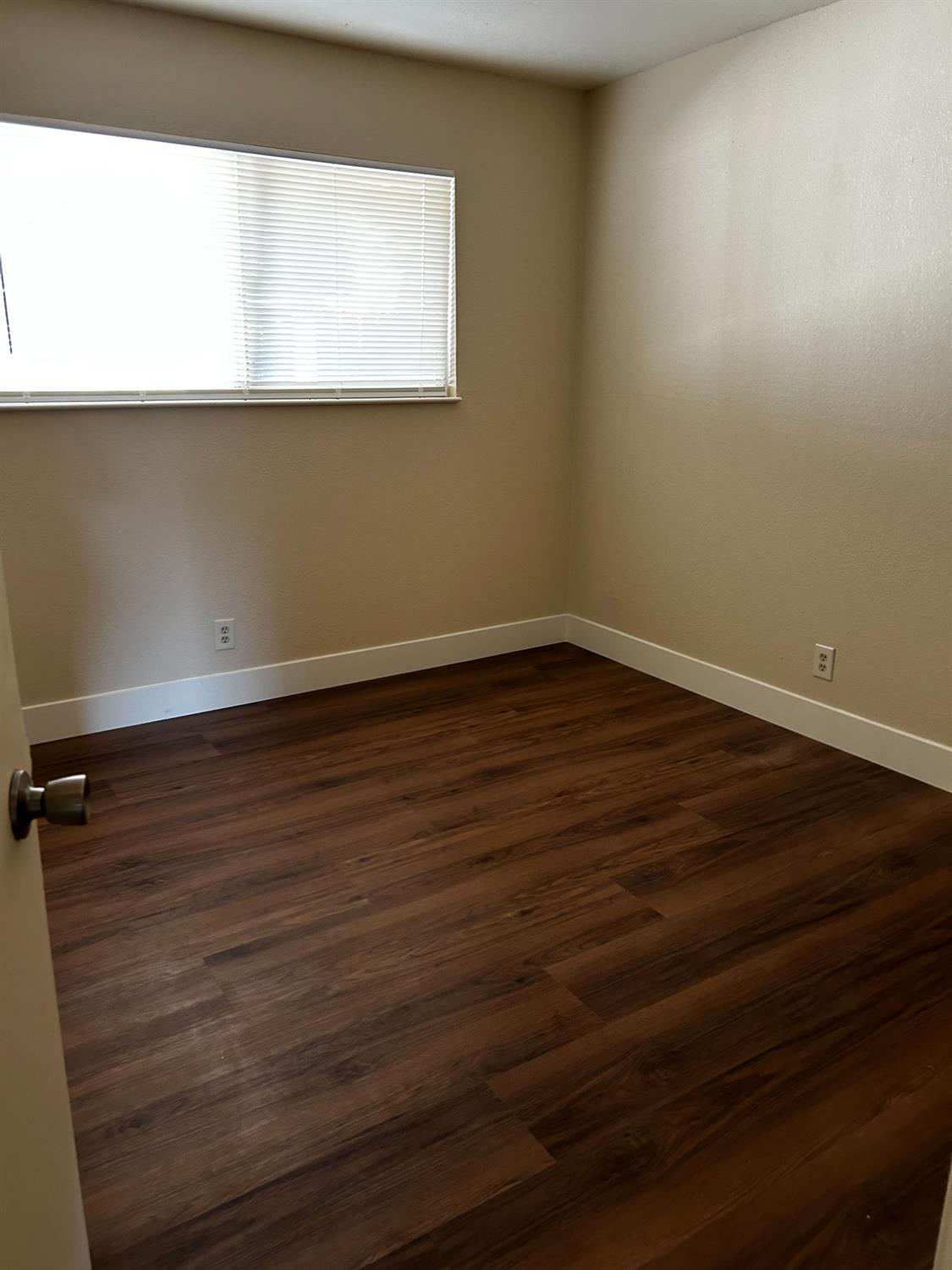 831 Rutledge Drive Lodi, CA 95242 - Photo 8 of 9