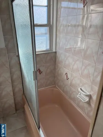 $1,800 | 148 Hamilton Avenue, Lodi, NJ 07644