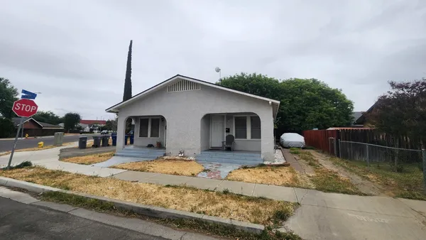 $284,900 | 450 North 6th Street, Coalinga, CA 93210