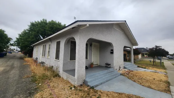$284,900 | 450 North 6th Street, Coalinga, CA 93210