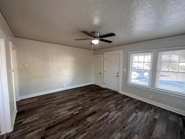 $284,900 | 450 North 6th Street, Coalinga, CA 93210