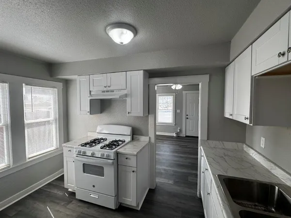 $284,900 | 450 North 6th Street, Coalinga, CA 93210